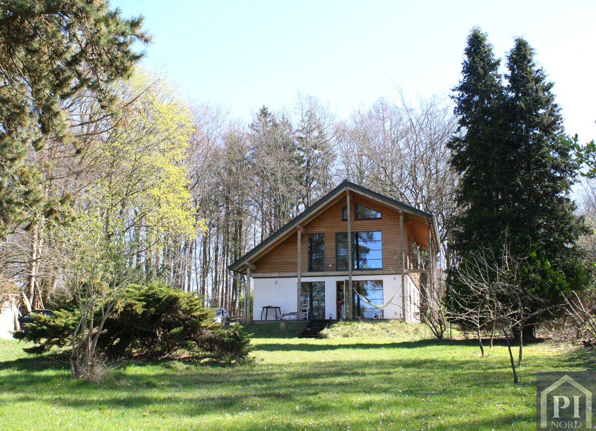 Vielseitiges Lofthaus auf Halbinsel im Naturpark Westensee, 24242 Felde