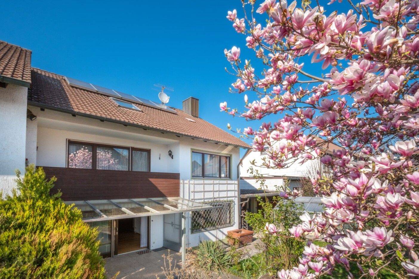 Bezugsfrei! Große Doppelhaushälfte mit Südgarten in ruhiger Lage von Haimhausen, 85778 Haimhausen