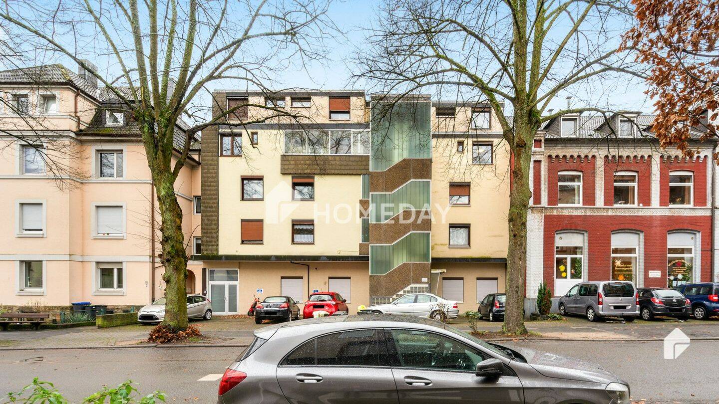 Bezugsfrei! Großzügige 6-Zimmer-Wohnung mit Balkon und EBK in Wetter (Ruhr), 58300 Wetter (Ruhr)