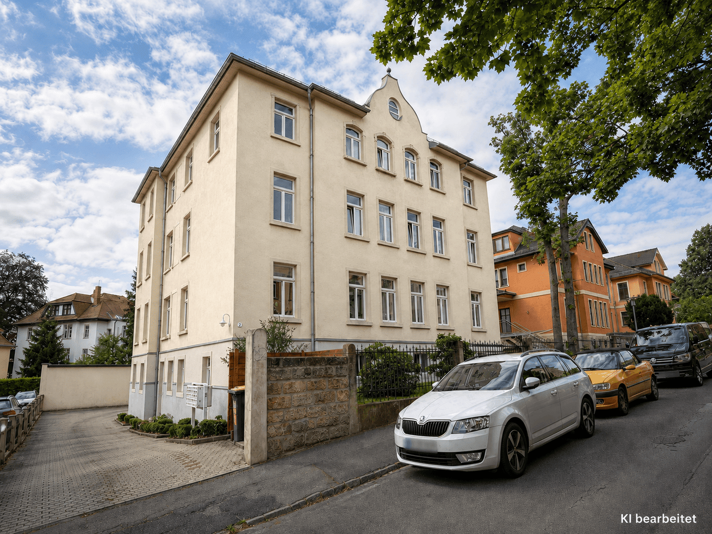Geräumige 2-Raum-Wohnung nahe der Dresdner Schlösser zu verkaufen!, 1099 Dresden