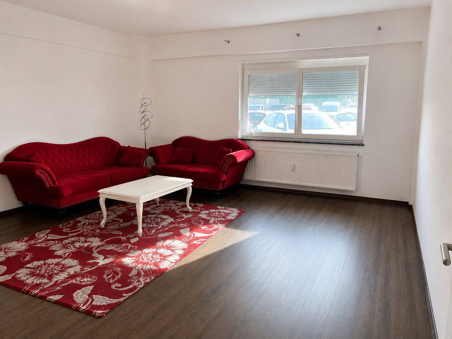 Großzügige 2-Zimmer-Wohnung mit kleiner Terrasse in Pasing, 81249 München (Allach-Untermenzing Aubing-Lochhausen-Langwied Pasing-Obermenzing)