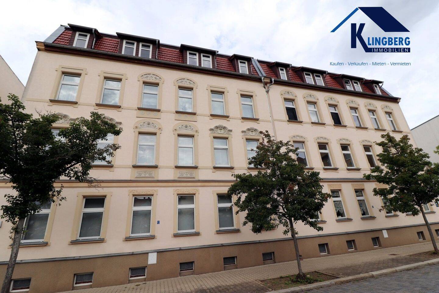 5-Raumwohnung mit Garage in der Weinbergstraße (1.OG) zu vermieten im Eigentümer geführten MFH!, 6712 Zeitz
