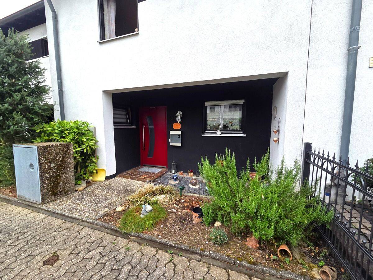 Ideal für junge Familien! Gemütliches Familienhaus mit Garten in herrlich ruhiger Wohnlage!, 56567 Neuwied