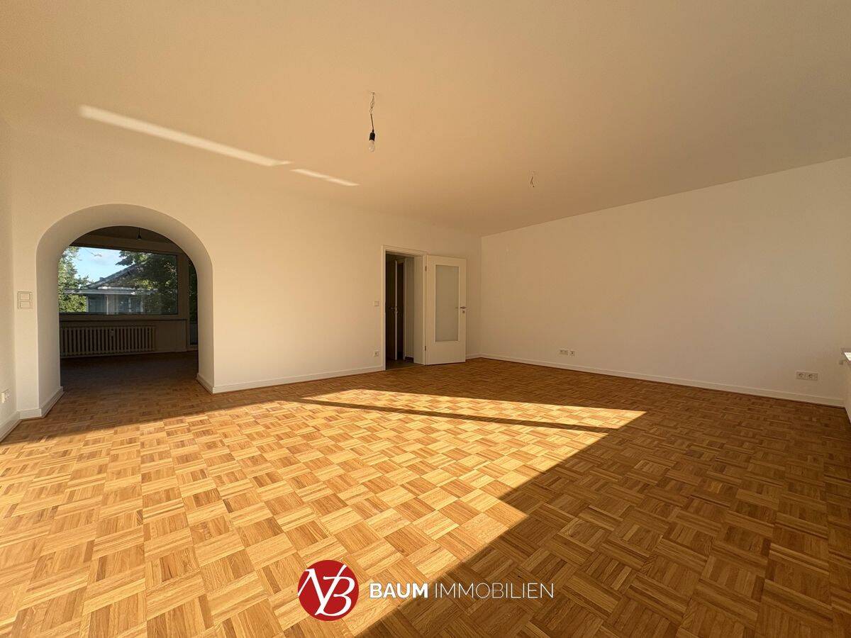 Moderne 6-Zimmer-Maisonette auf 2 Ebenen mit 3 Balkonen & großzügigem Grundriss, 40547 Düsseldorf (Lörick Niederkassel Oberkassel)