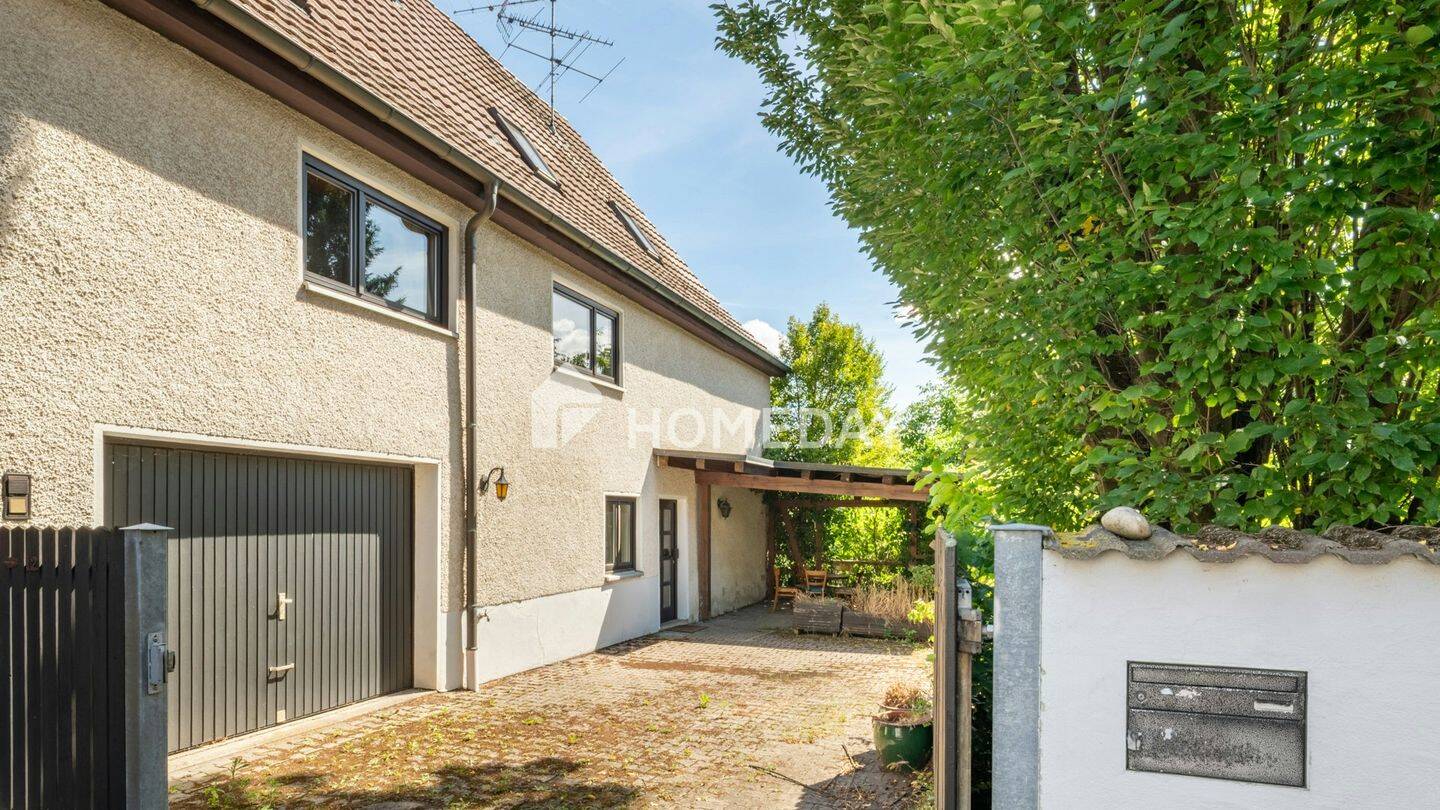 Charaktervolles Zuhause mit großzügigem Raumangebot Garten, Atelier und Werkstatt, 72108 Rottenburg am Neckar
