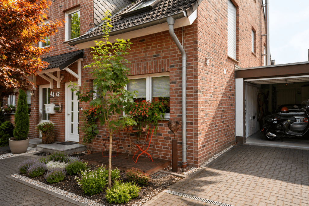 Ankommen & Wohlfühlen – gepflegte Doppelhaushälfte mit Kamin, PV und Traumgarten, 42799 Leichlingen (Rhld.)