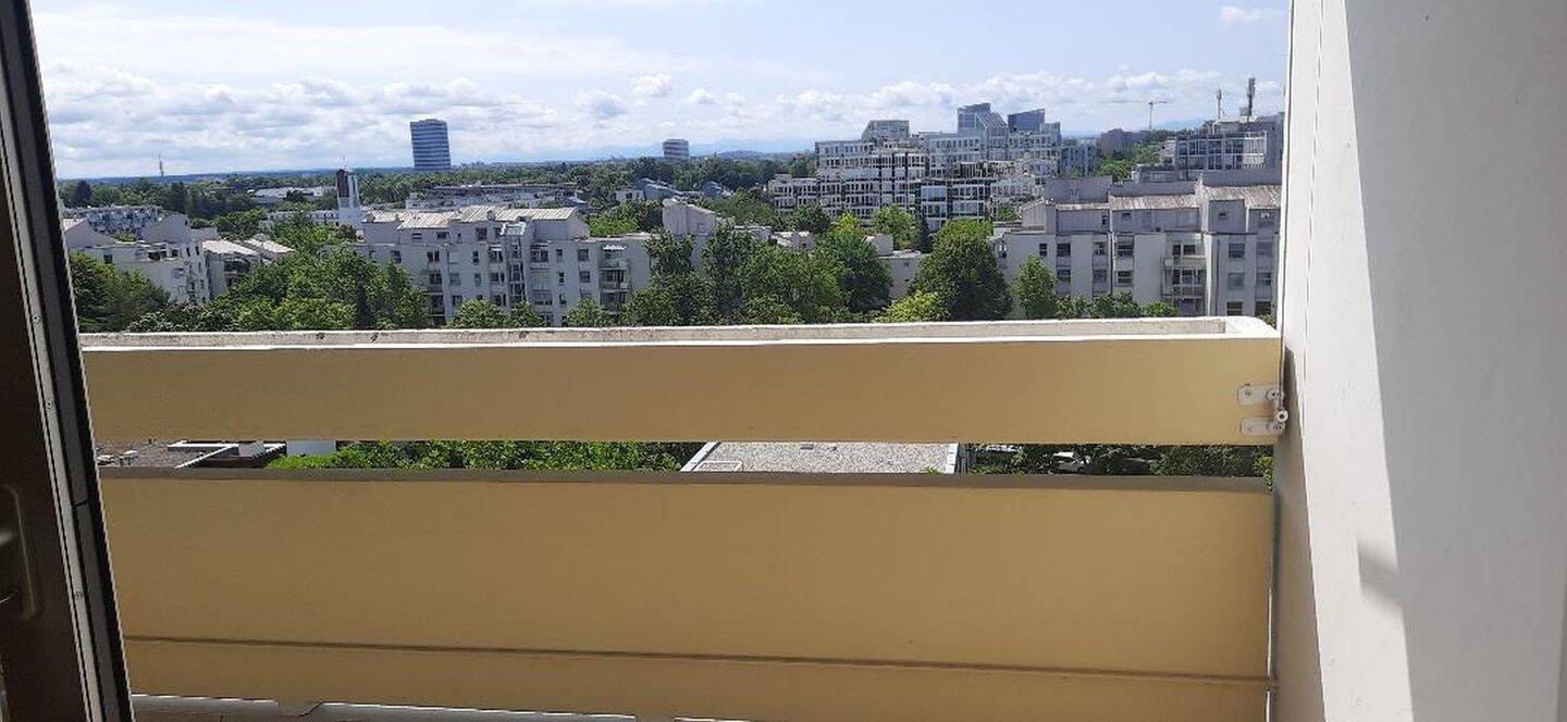100 m2 mit Alpenblick und Schwimmbad in Bestlage, 81925 München (Bogenhausen)