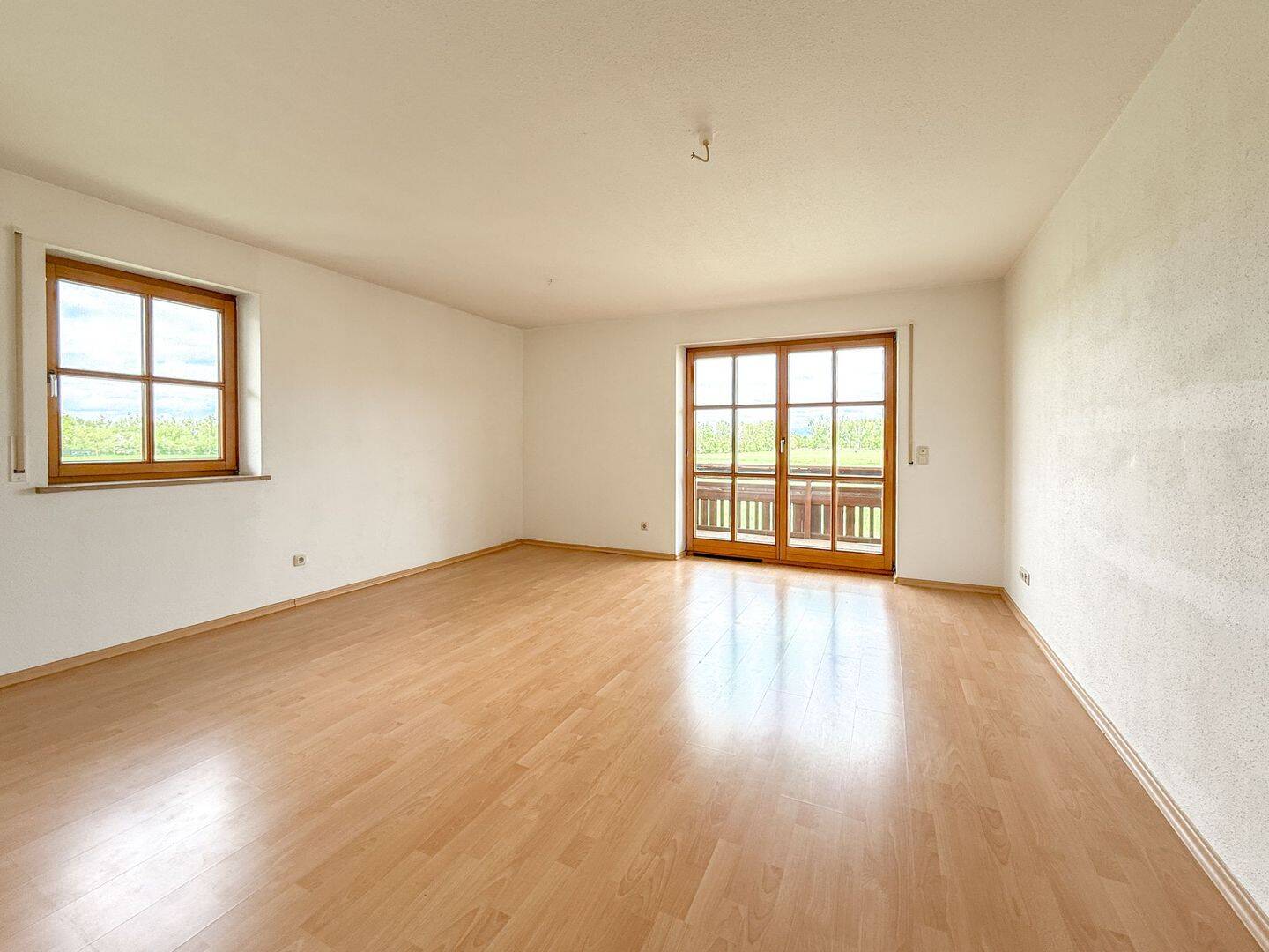 Attraktives Zuhause oder Investment – 2-Zimmer-Wohnung mit Balkon und Tiefgarage, 14624 Dallgow-Döberitz