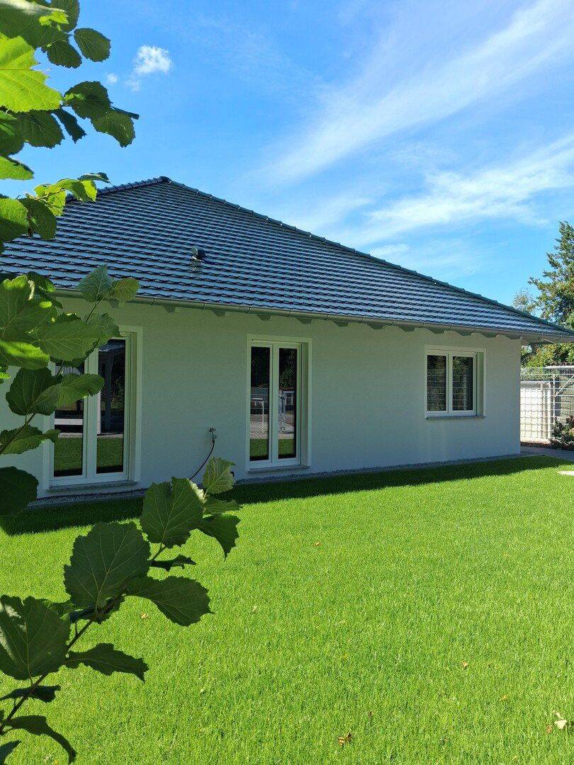 Bungalow-Neubau-Doppelhaushälfte in ruhiger grüner Randlage in Cottbus-Kiekebusch, 3051 Cottbus (Gallinchen Groß Gaglow Kahren Kiekebusch)