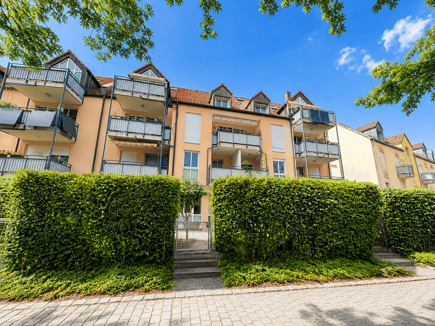 Charmante 3-Zimmer-Wohnung mit viel Freiraum in Karlsfeld, 85757 Karlsfeld