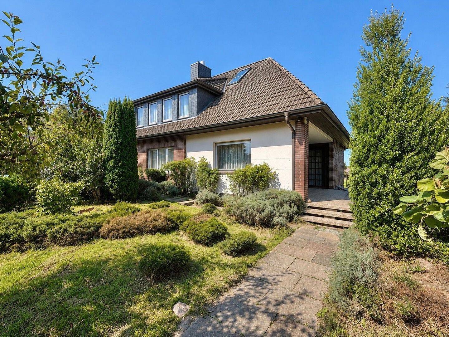 Ansprechendes Einfamilienhaus mit Bungalowcharakter, viel Platz und Weitblick ins Grüne, 31515 Wunstorf
