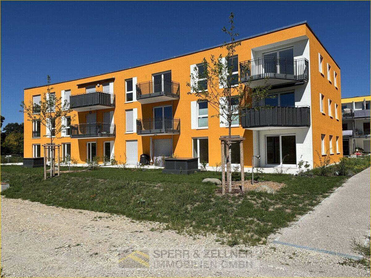 Erding – Schöne 4-Zimmer-EG-Wohnung in zentraler Wohnsiedlung, 85435 Erding
