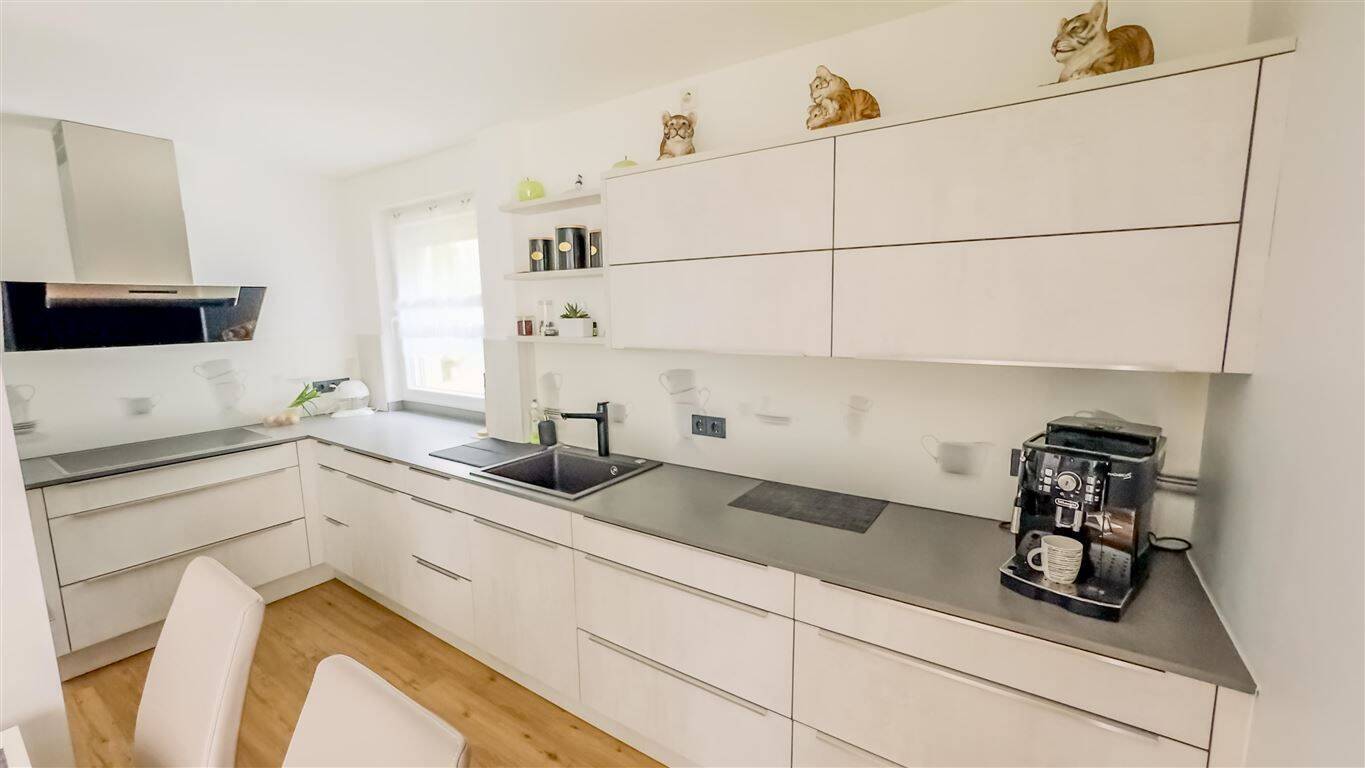 MODERNISIERT & SCHICK Küche steht, Balkon wartet: Dein 3-Zimmer-Zuhause in Schwabach! (Saniert 2022)., 91126 Schwabach