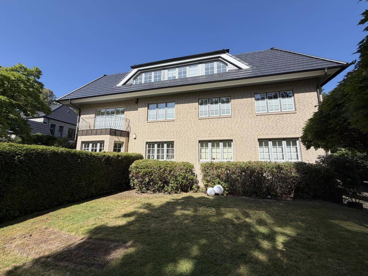 Haus im Haus – Sehr großzügige helle Eigentumswohnung, 22391 Hamburg (Wandsbek)