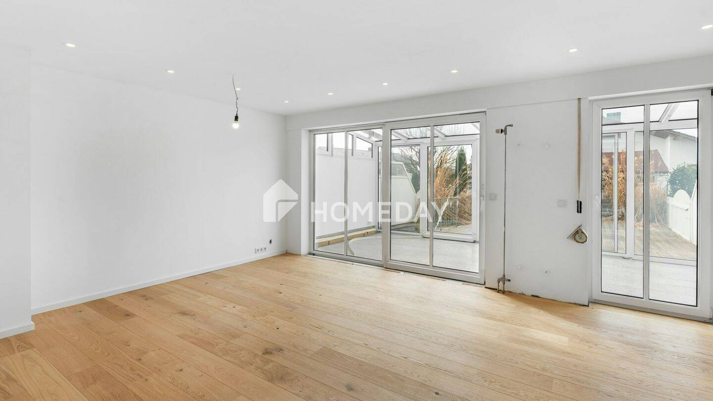Modernisiert mit viel Platz – Reihenmittelhaus mit Wintergarten, Balkon und sieben Zimmern, 94034 Passau (Altstadt Grubweg Hacklberg Hals)