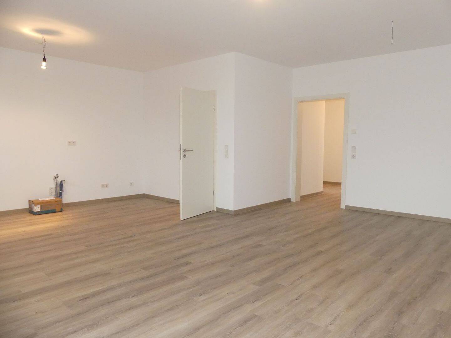 Tolle moderne 2 Zimmer Wohnung mit Balkon, 53562 Leubsdorf