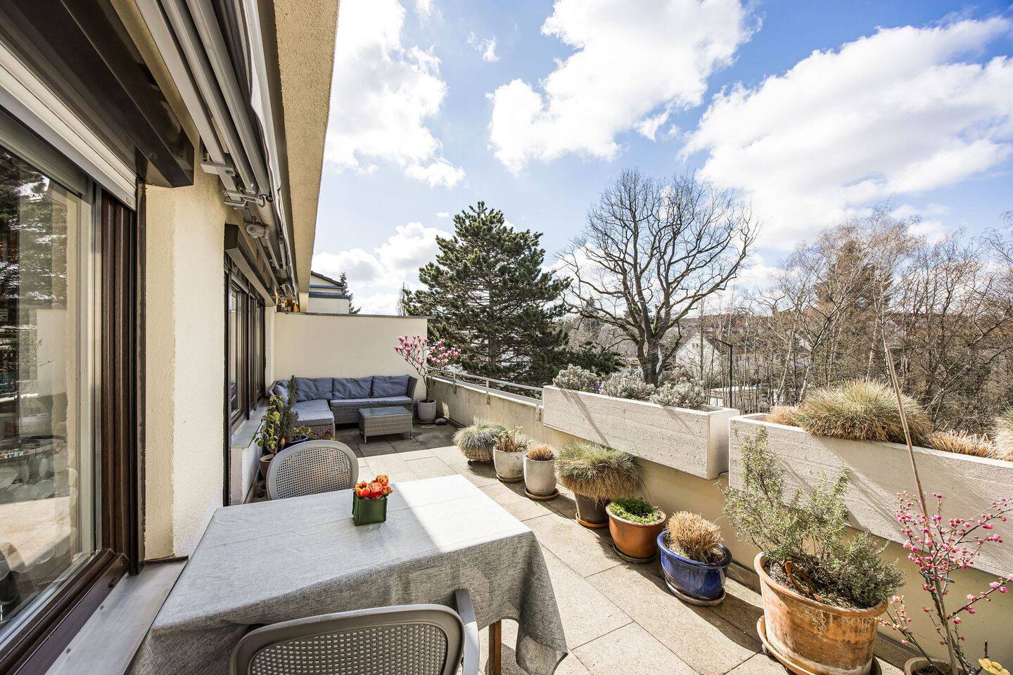 Maisonette mit Dachterrasse, 5 Zimmer, EBK und Tiefgarage auf zwei Ebenen, 90491 Nürnberg