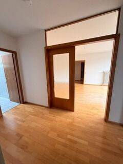 Lichtes Apartment im 4. Stock mit 90,84 m² Wohnfläche in Lahr/Schwarzwald (86/13), 77933 Lahr/Schwarzwald