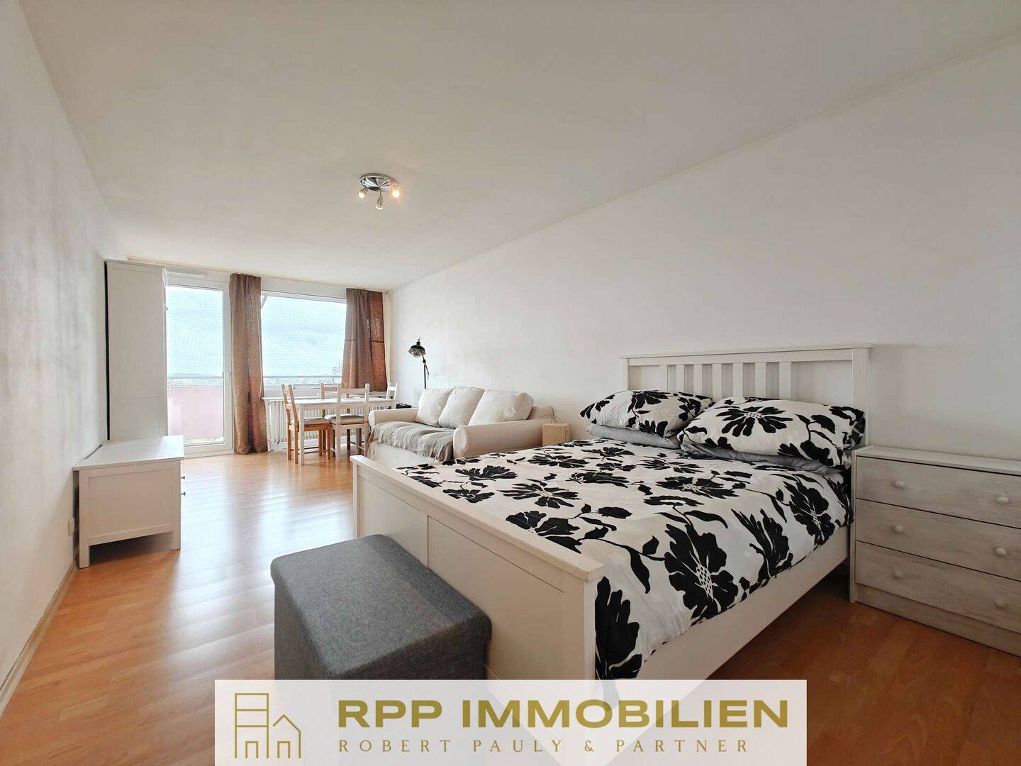 Möbliertes 1-Zimmer-Apartment mit großzügigem Balkon in S-Bahn-Nähe – Unterschleißheim, 85716 Unterschleißheim