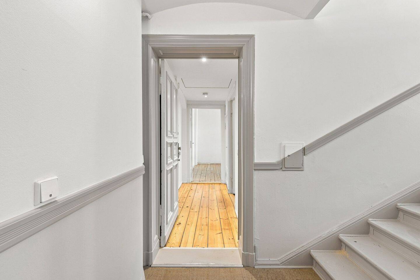 1-Zimmerwohnung im ruhigen Seitenflügel mit Balkon, Altbauflair und Kiezcharme, 10439 Berlin (Pankow Prenzlauer Berg)