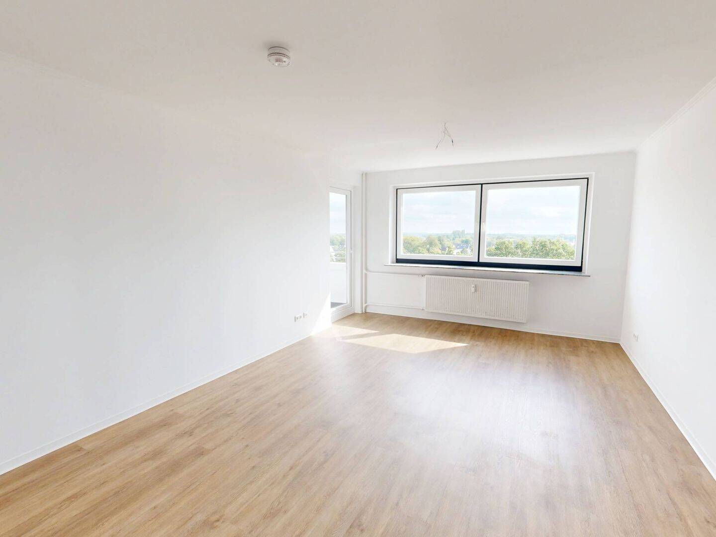 Moderne 3-Zimmer-Wohnung mit BALKON und viel Lichteinfall, 25436 Uetersen