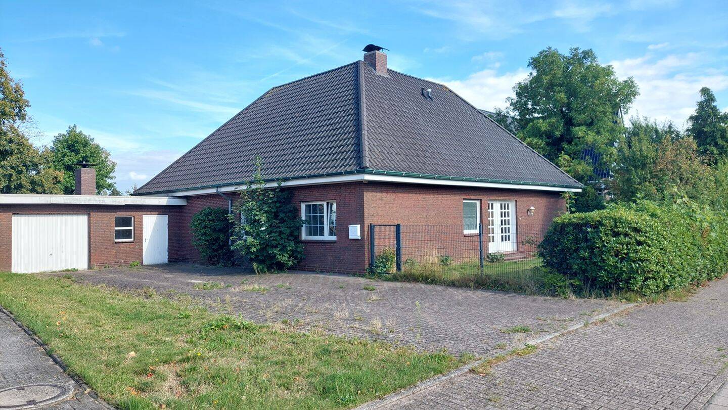 Bungalow mit viel Potenzial in beliebter Lage von Zetel, 26340 Zetel