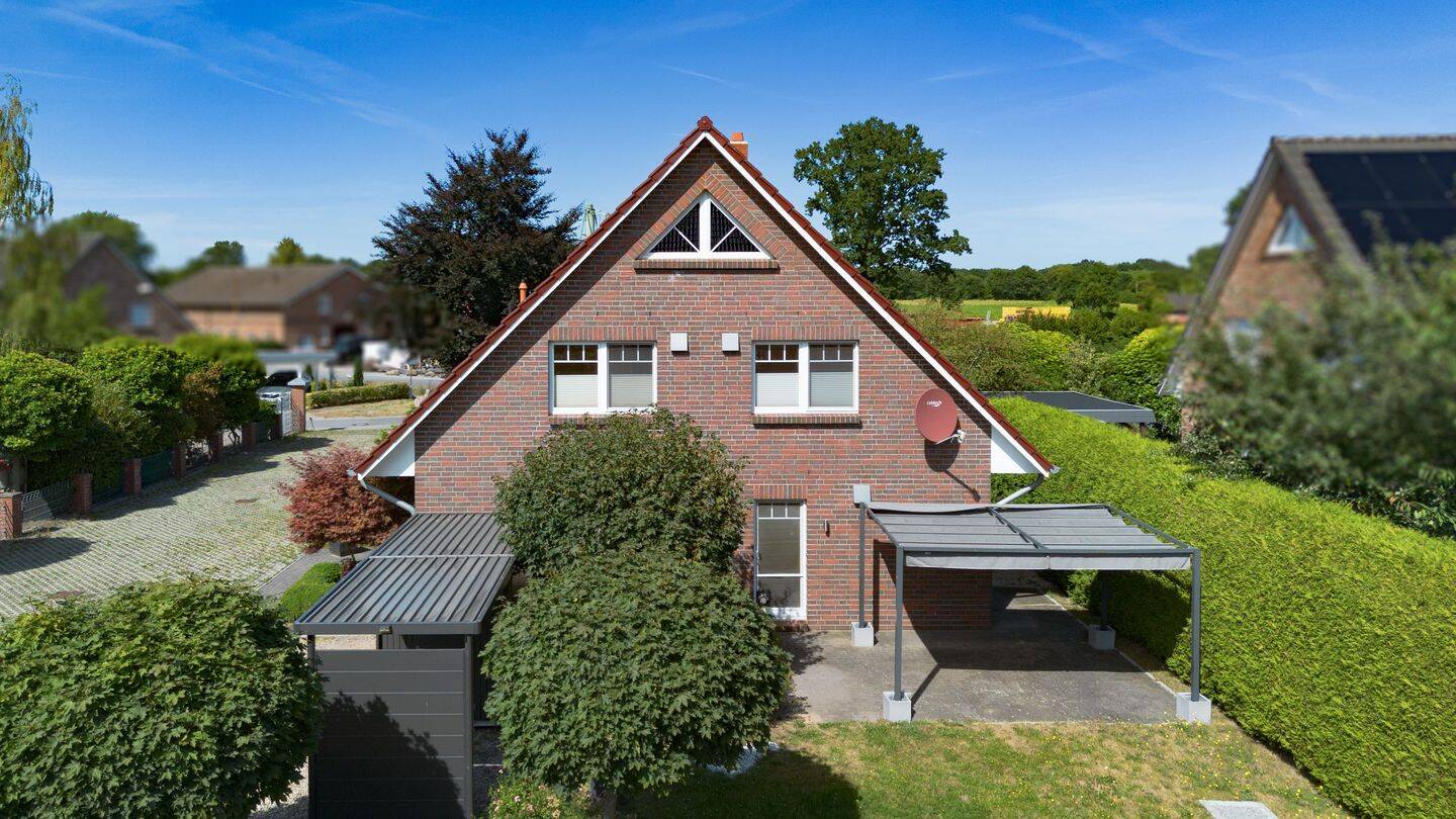 Komfortable Doppelhaushälfte | 4 Zimmer | Küche | Bad, 25436 Tornesch