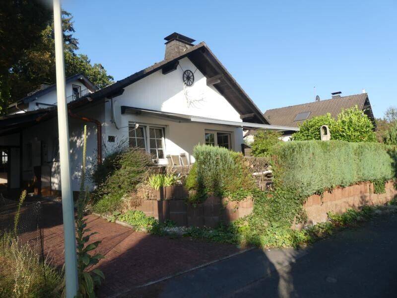 Wohlfühlhaus mit Loft-Charakter, nutzbar als Ferienhaus oder Festwohnsitz im Luftkurort Hirschberg, 59581 Warstein