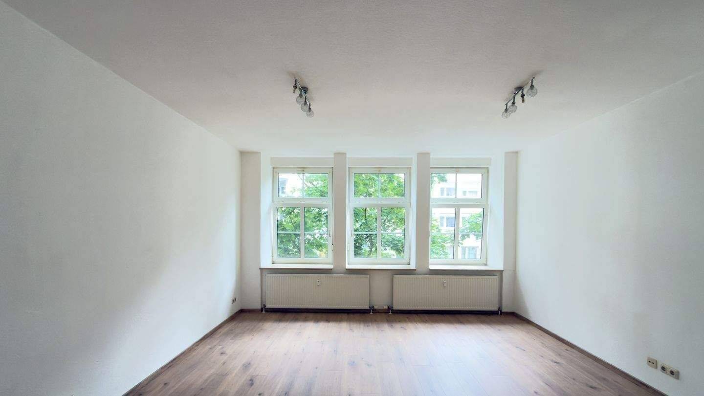 Frisch renoviertes 1-Zimmer-Wohnung – 36 m², Aufzug, Energieklasse B, sofort frei!, 90459 Nürnberg
