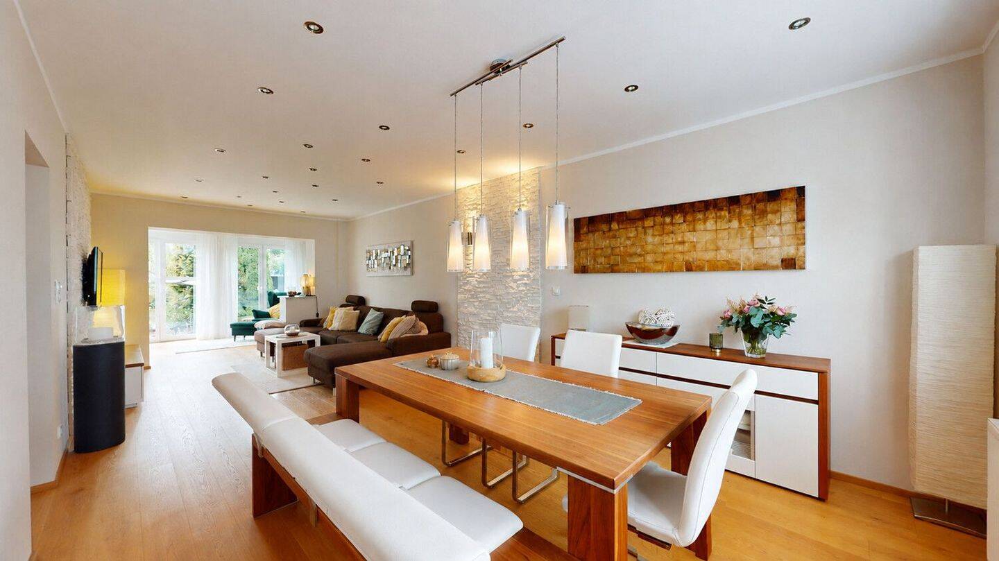 Moderne Doppelhaushälfte mit Garten und Garage –  nahe des Huthparks, 60389 Frankfurt am Main (Bergen-Enkheim Bornheim Nordend-Ost Nordend-West Seckbach)