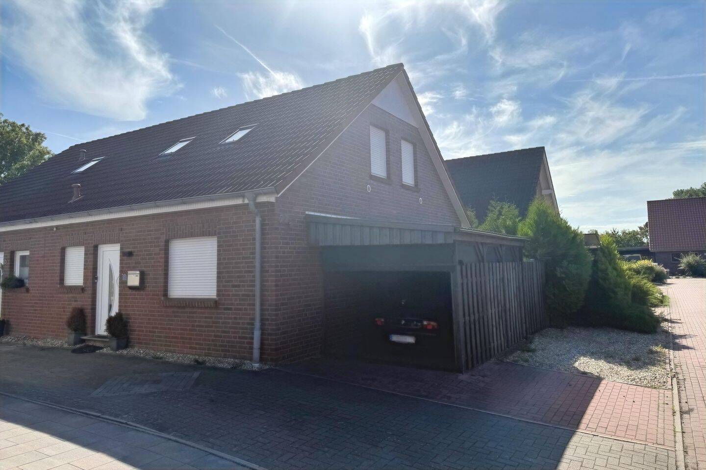 Gepflegte Doppelhaushälfte in attraktiver Wohnlage in Wolthusen, 26725 Emden