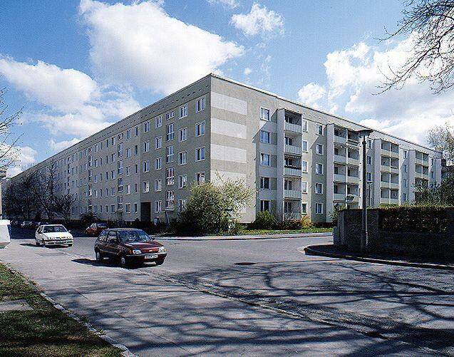 WG gerechte Wohnung! Küche und Bad mit Fenster! Tel. 0160 90540059, 1257 Dresden (Großzschachwitz Leuben Lockwitz Niedersedlitz)