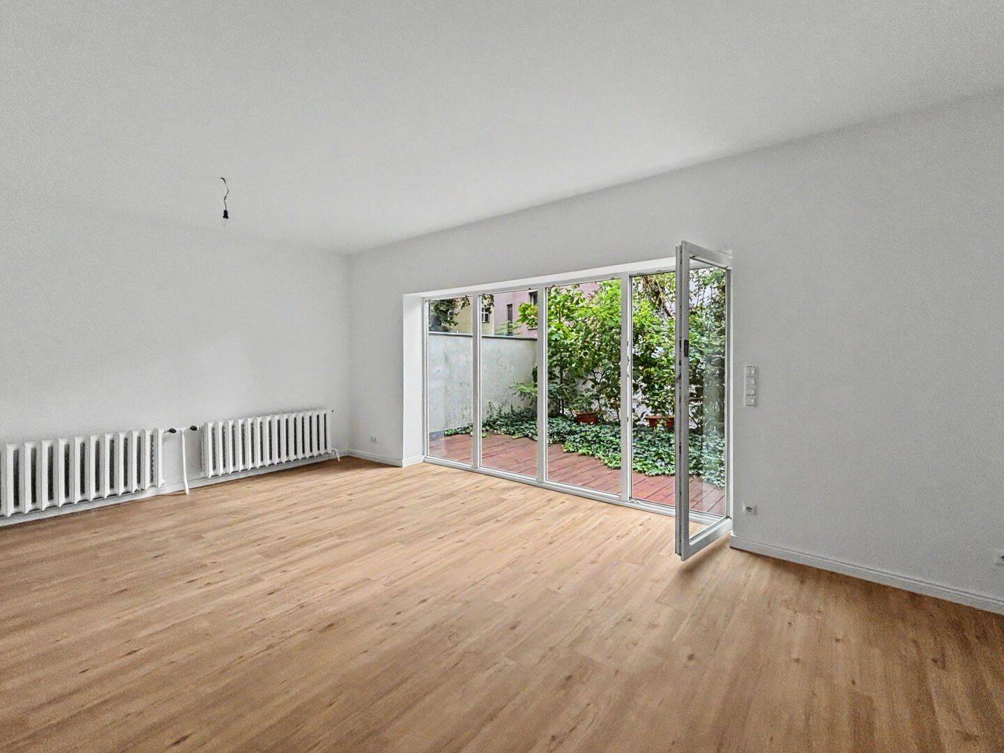 Großzügige 4-Zimmer-Altbauwohnung mit großer Terrasse und Stellplatz in Berlin-Köpenick, 12555 Berlin (Treptow-Köpenick Köpenick)