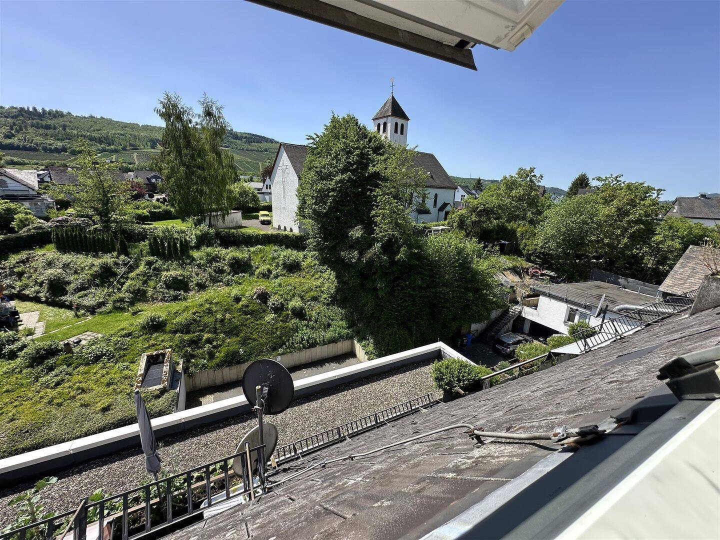 / Wohnen mit Ausblick: Ihre gemütliche Dachgeschosswohnung in Bestwig!, 59909 Bestwig