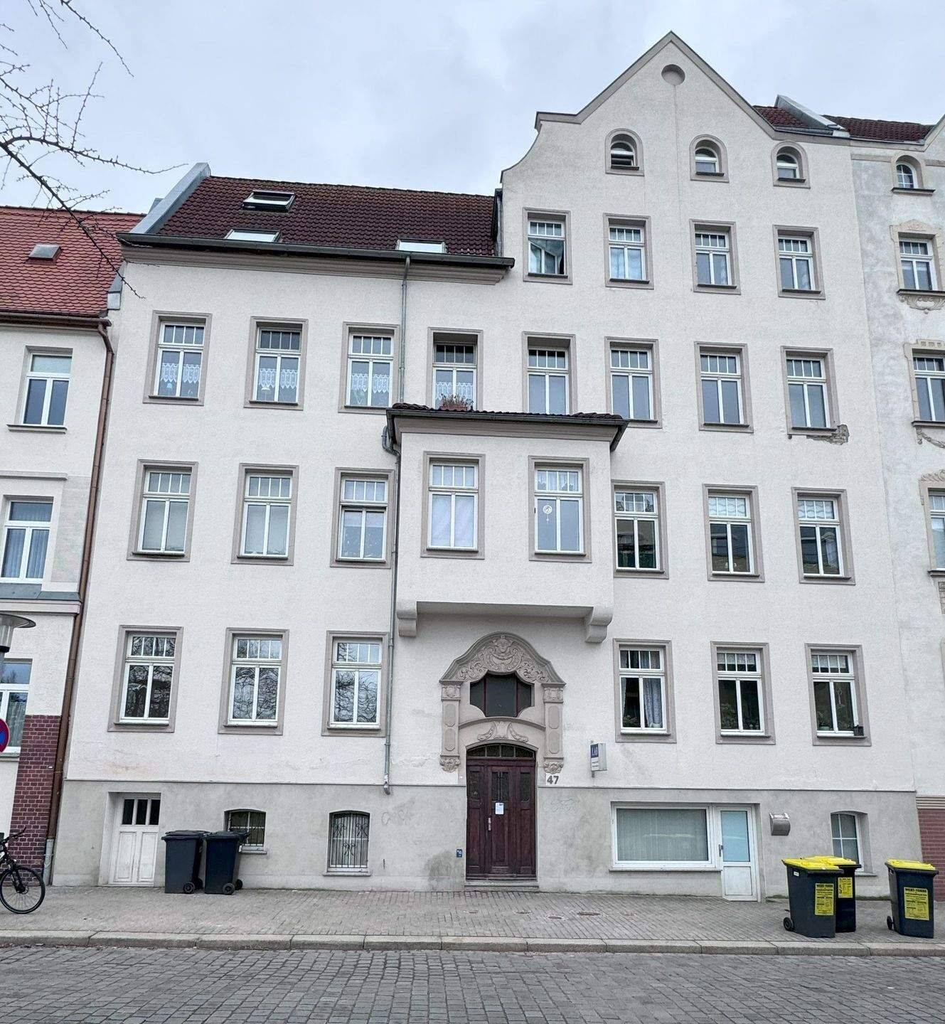 Attraktive 3-Zimmer-Wohnung mit Balkon und modernem Fußboden, 6110 Halle (Saale) (Damaschkestraße Gesundbrunnen Innenstadt Lutherplatz Saaleaue)
