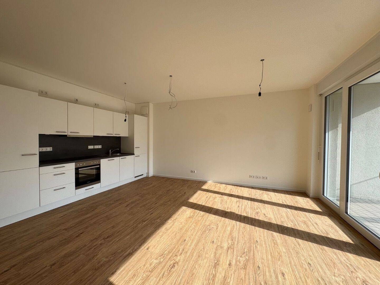 Helle 3-Zimmerwohnung inkl. Einbauküche und Loggia in zentraler Lage, 68165 Mannheim (Fahrlach Oststadt Schwetzingerstadt)