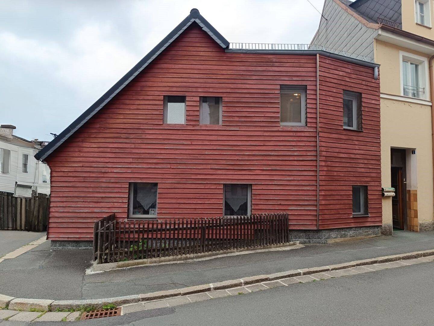 Ein-/Zweifamilienhaus in Rehau, 95111 Rehau