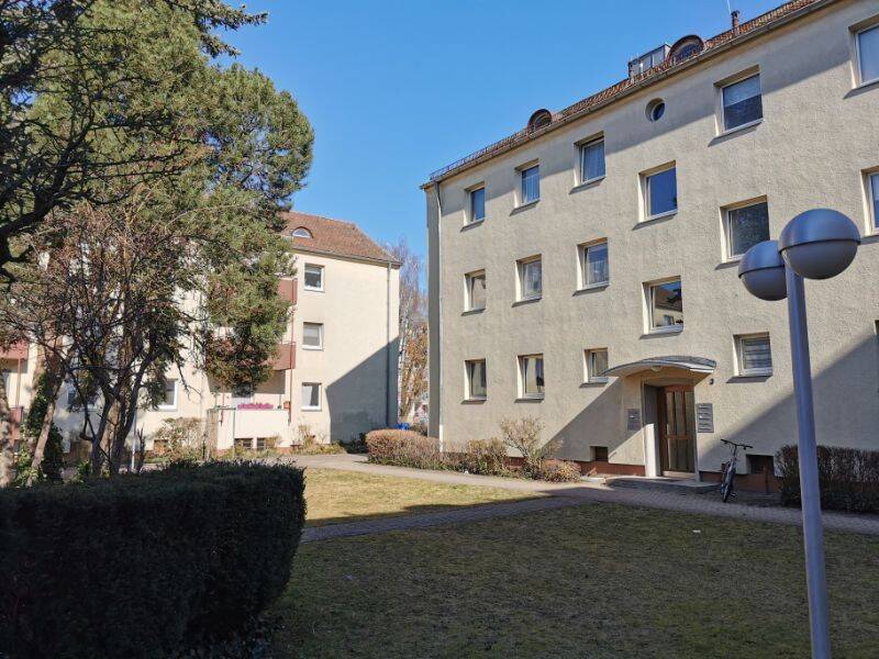 Sanierte 3 Zimmerwohnung mit Balkon und 2 Bädern, 90765 Fürth