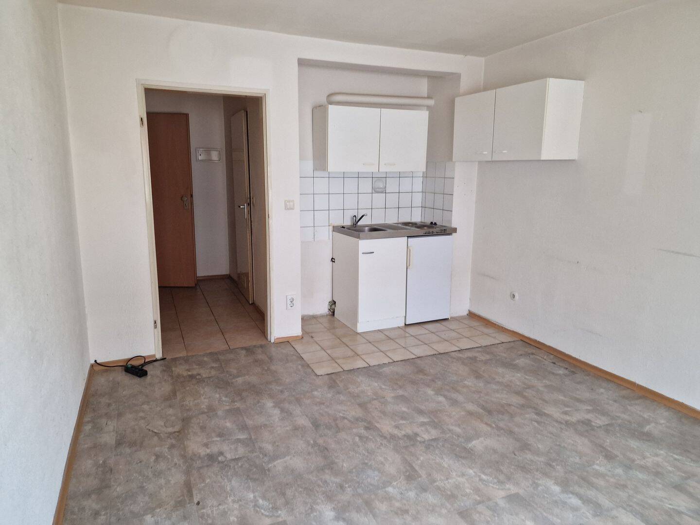 1-Zimmer-Wohnung in zentraler Lage zu vermieten, 75177 Pforzheim (Katharinenthalerhof Eutingen Nordstadt Nordweststadt Oststadt)
