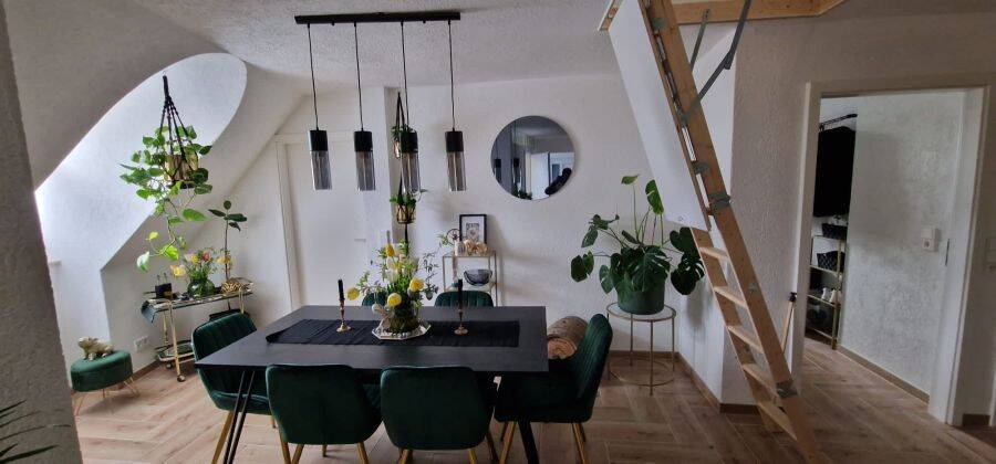 gut geschnittene 4-Zi plus DG Whg. im Herzen Grenzachs m. Lift u. Balkon, 79639 Grenzach-Wyhlen