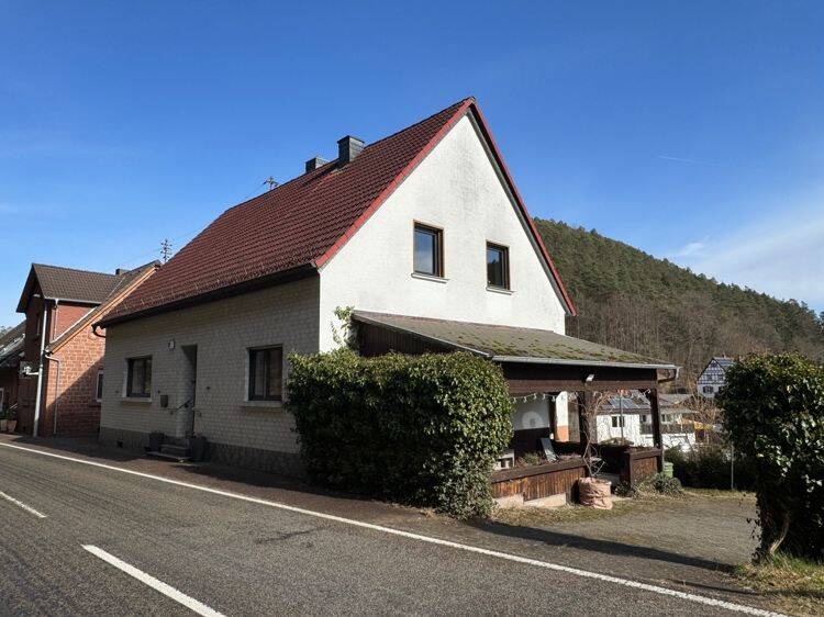Freistehendes Einfamilienhaus in idyllischer Lage, 66969 Lemberg