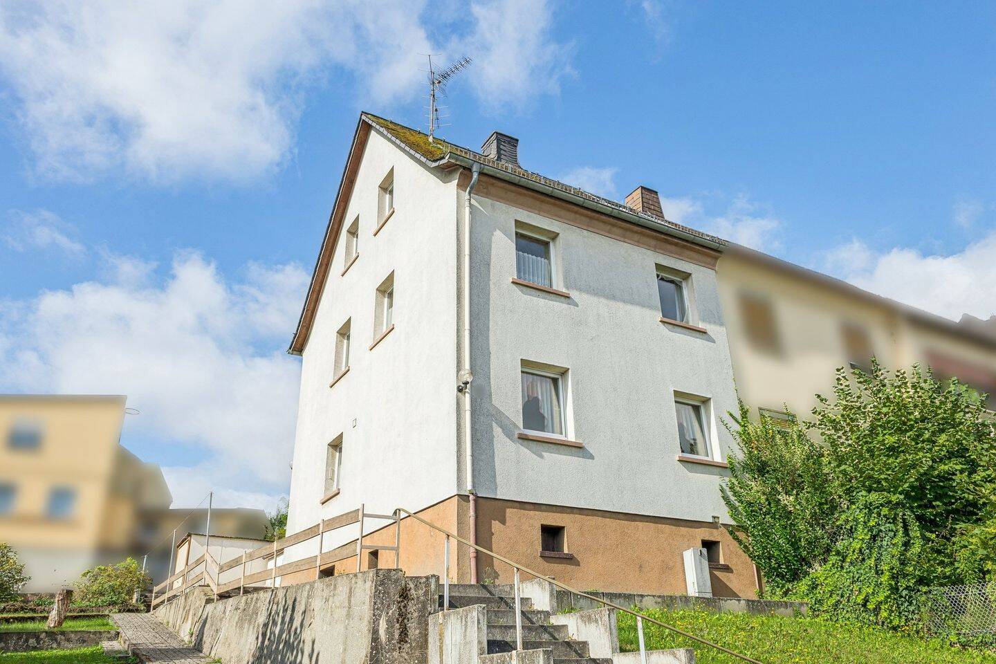 Doppelhaushälfte in schöner Lage von Solms-Burgsolms, 35606 Solms