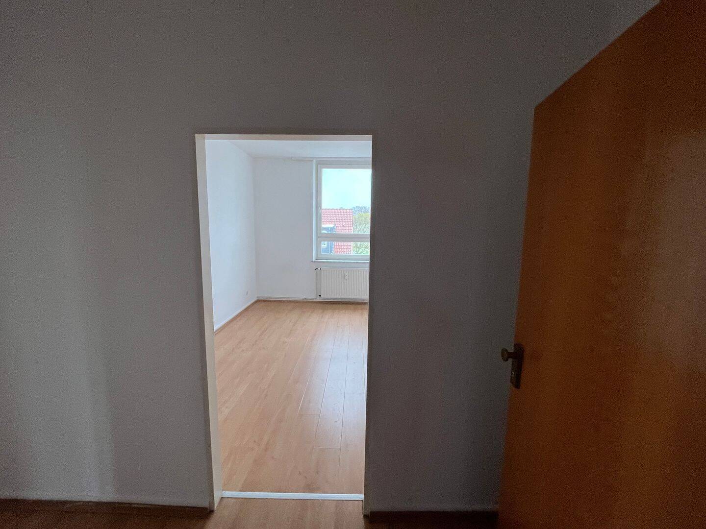 Hübsche 2 Zimmerwohnung mit Balkon, 47226 Duisburg (Bergheim Hochemmerich Rheinhausen-Mitte)