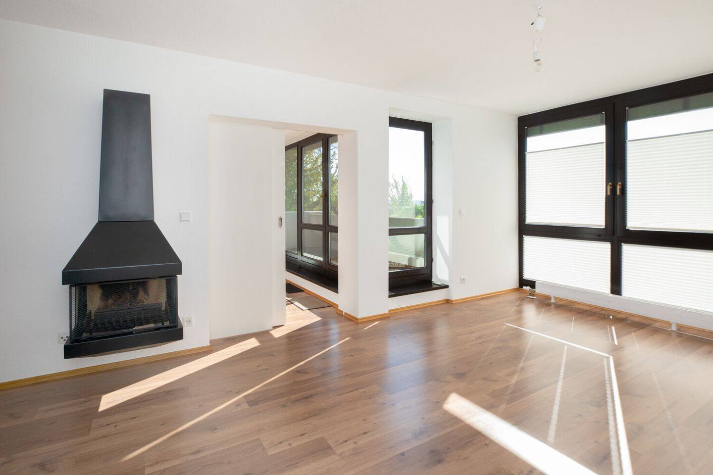 Modernisierte 3-Zimmer-Wohnung mit Balkon in begehrter Lage von Götzenhain, 63303 Dreieich