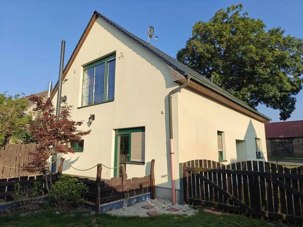 Ihr grünes Zuhause am See – Familienidylle in Heidesee-Dolgenbrodt, 15754 Heidesee