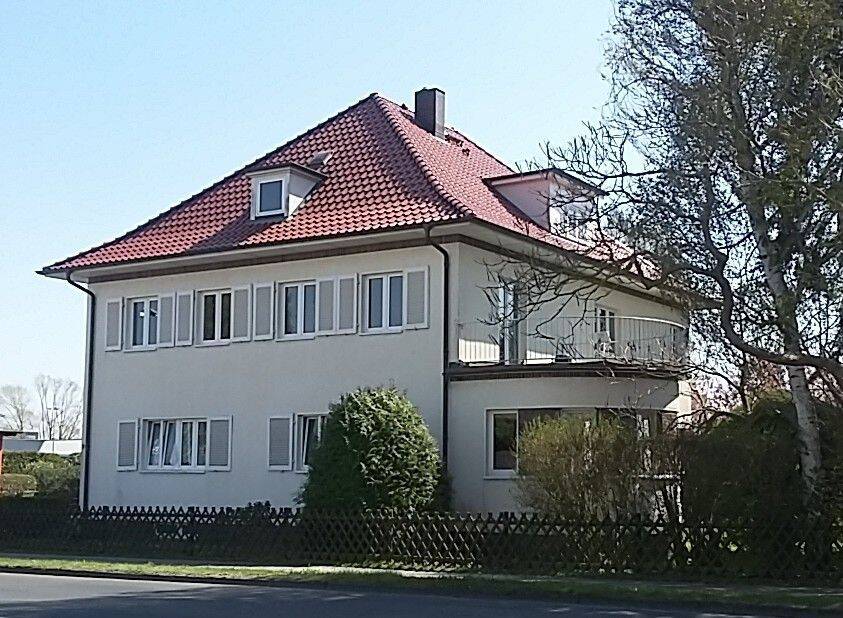 Viel Platz für Ihre Ideen: 4-Zimmer-Wohnung in Stralsund, 18437 Stralsund