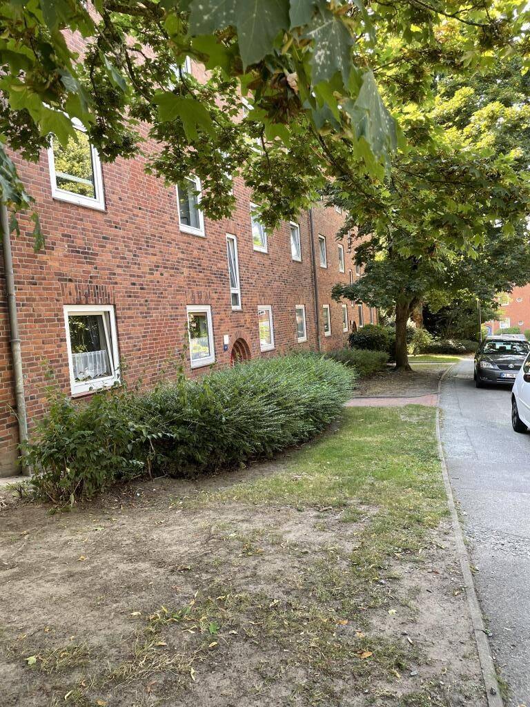 Gemütliche 2,5-Zimmer-Altbauwohnung in Kiel 58,45 m² mit Terrasse, 24143 Kiel (Gaarden-Ost Gaarden-Süd)