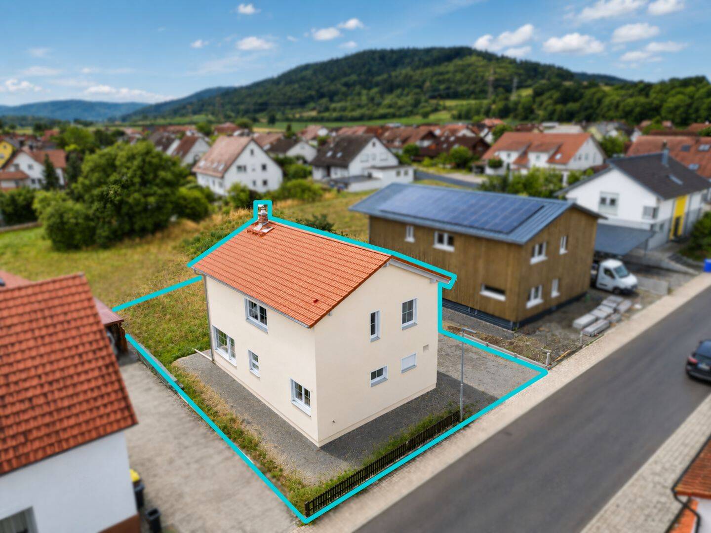 Bezugsfertiges Neubauhaus mit Gestaltungsfreiheit für Außenbereich und Garage, 78359 Orsingen-Nenzingen