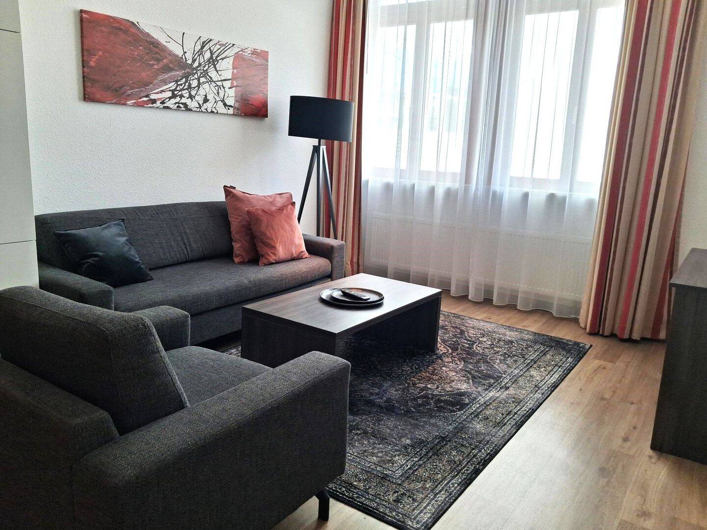 2 Zimmer Wohnung in Frankfurt – Innenstadt – 60329 Frankfurt am Main – Bild 1 von 1