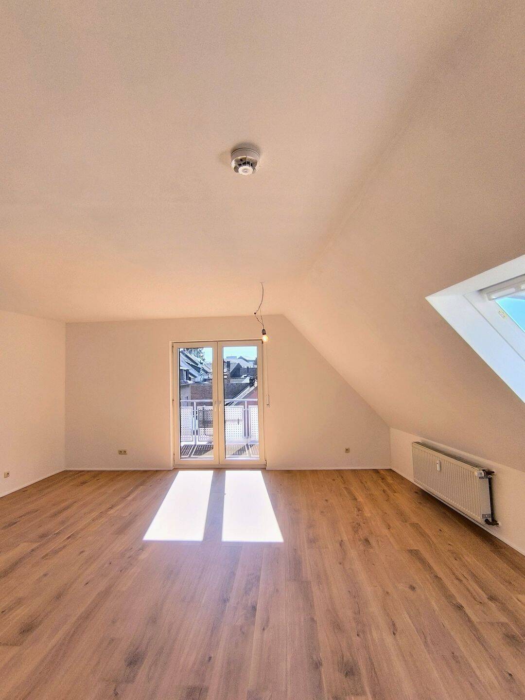 Wittlich, Innenstadt: renovierte Wohnung mit Balkon, 2ZKB, 67m², 54516 Wittlich